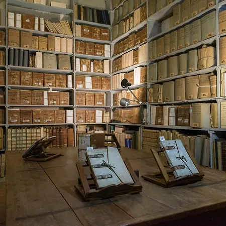 Al Palazzo del Marchese di Camugliano Residenza d'Epoca-3